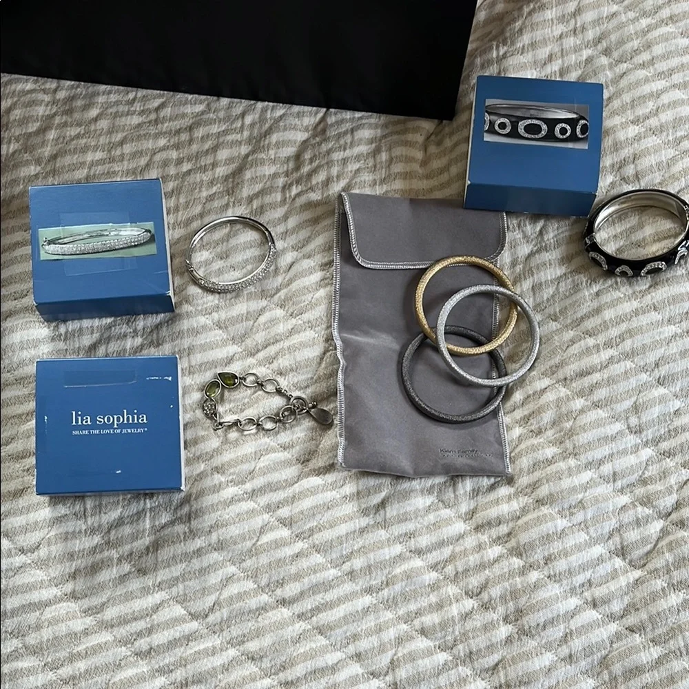Lia Sophia Jewelry Lot - Picture 10 of 11